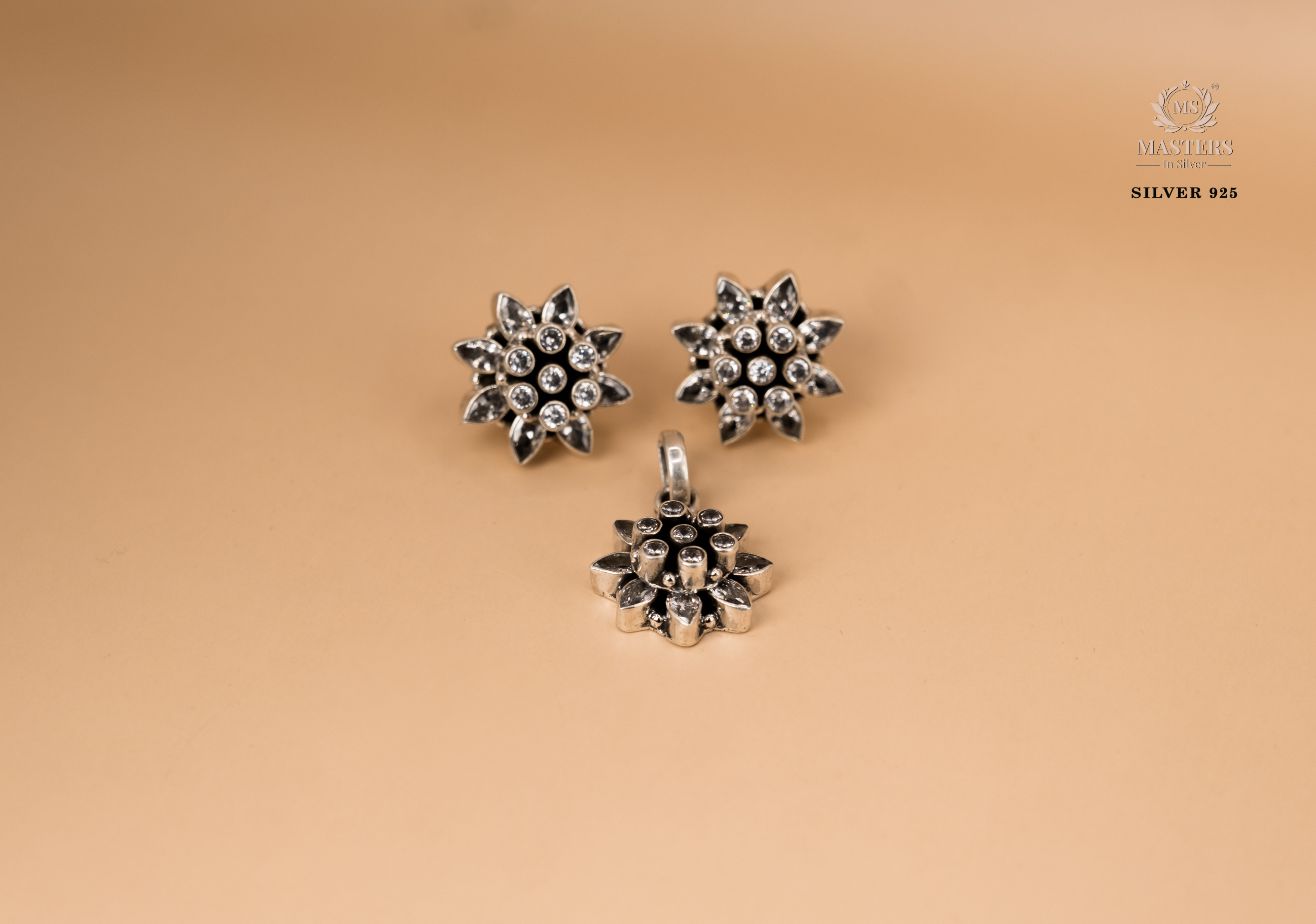 Women's accessories